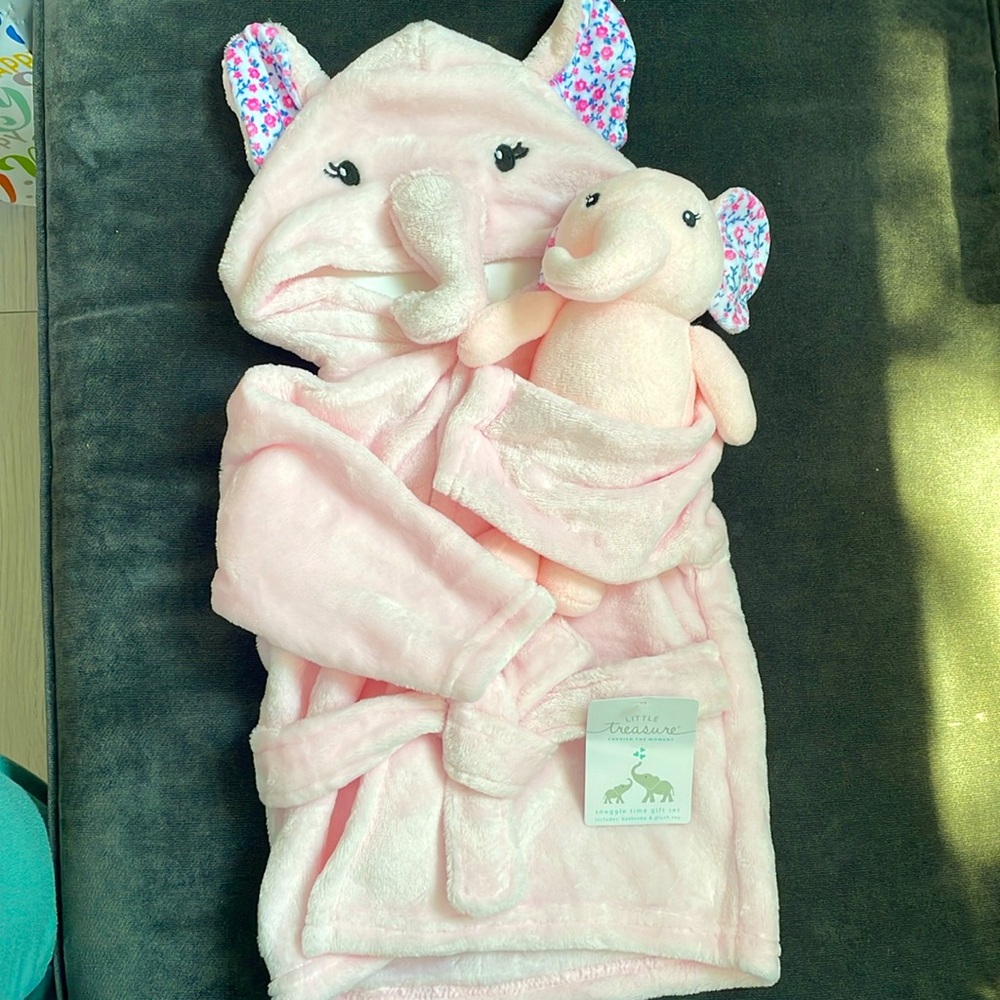 Pink baby bathrobe with elephant teddy
